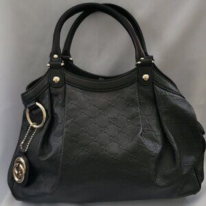 GUCCI GG Signature Medium Sukey Tote